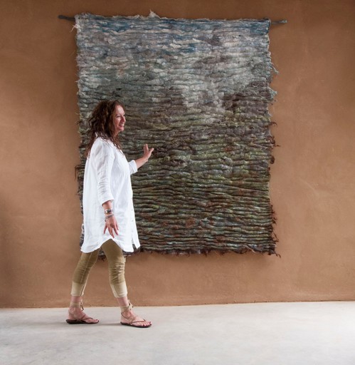 Annie Veldkamp bij haar werk