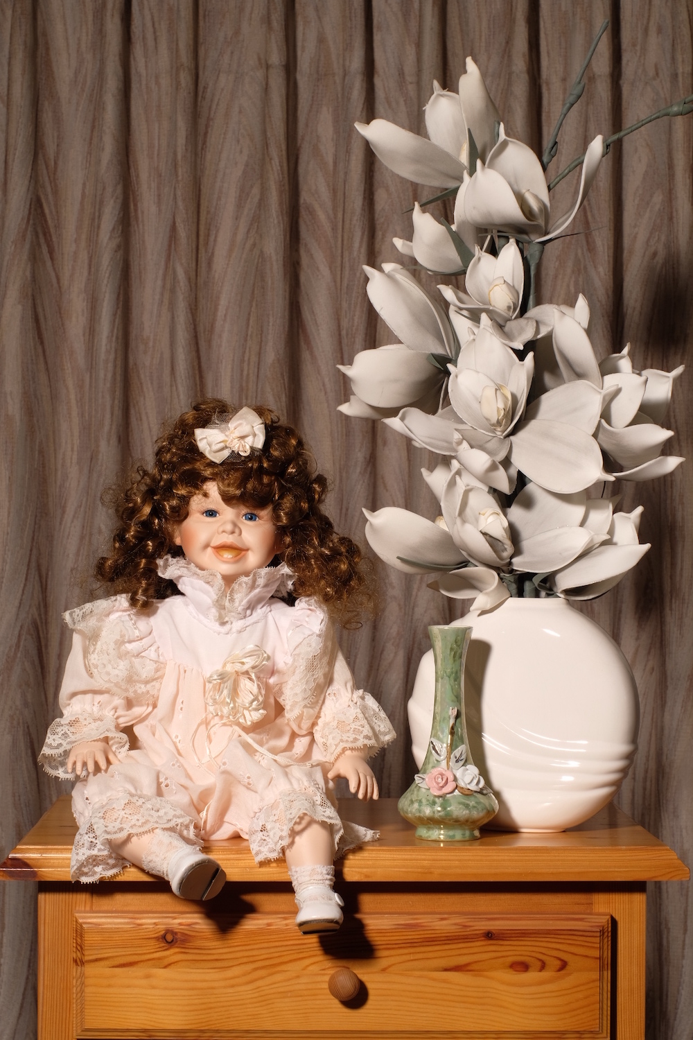 Still life with sitting doll - Henry Pennings