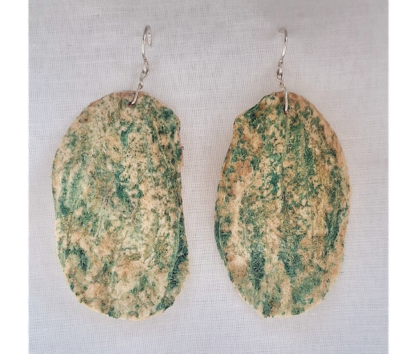 Oorsieraad Halve Mangopit - Hetty van Gool