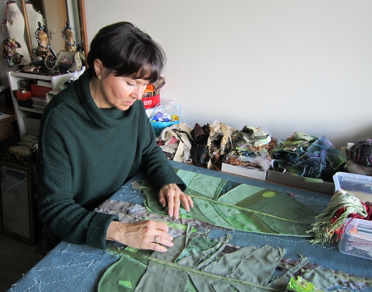 Mary Poppelier aan het werk